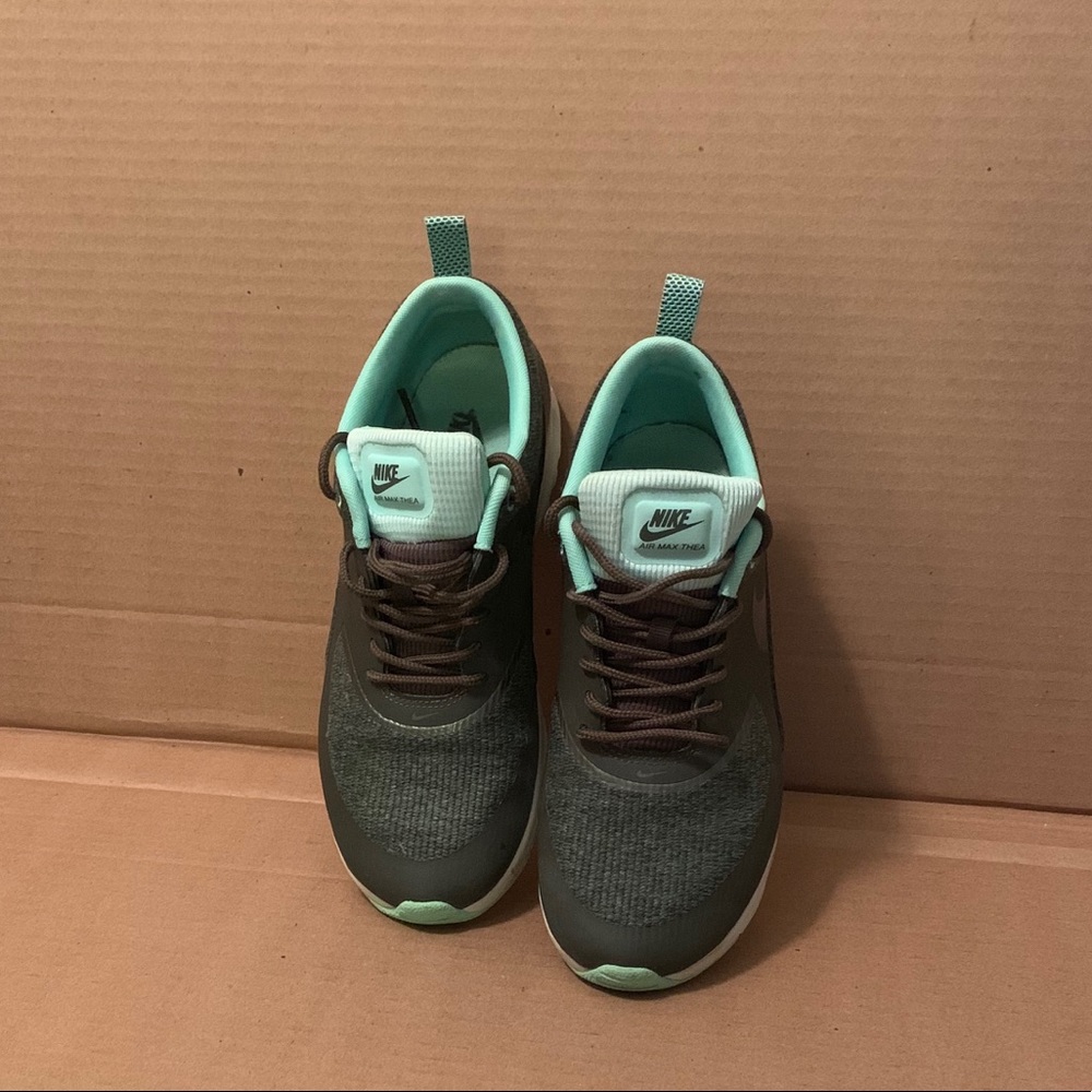 Nike Air Max Thea tennis shoes